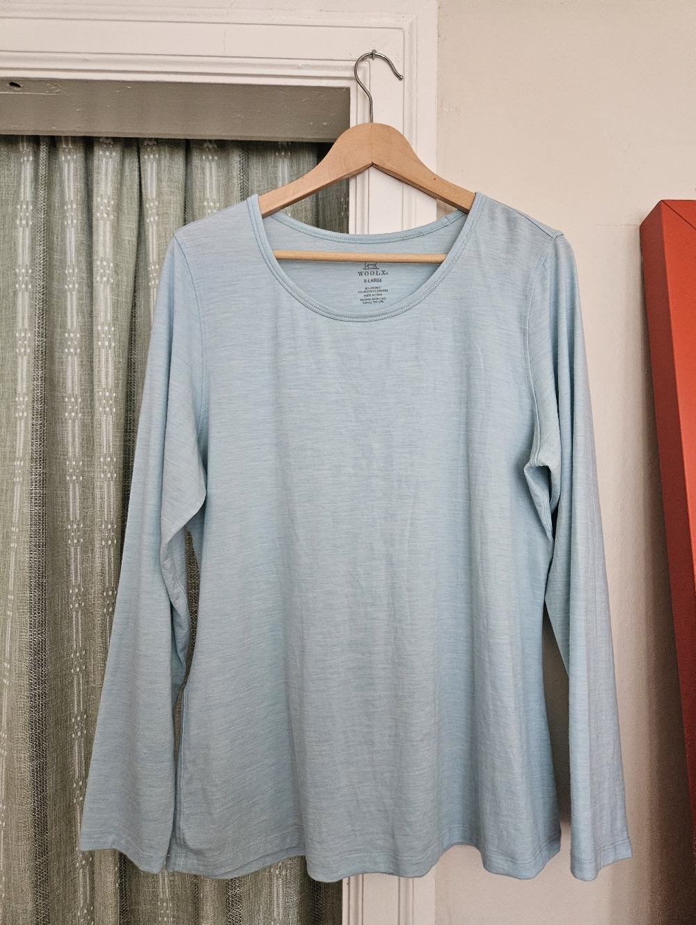 Woolx Womens Essential Long Sleeve Scoopneck Tee in Glacial Blue sz XL